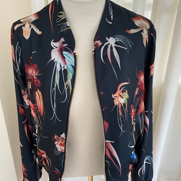 Water Lilly Bomber Jacket - Picture 5 of 5